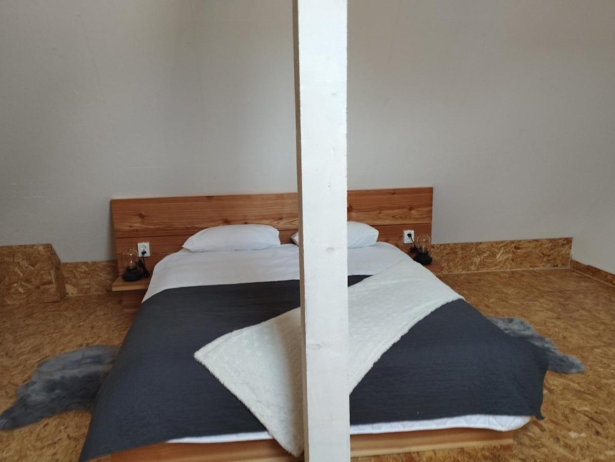 Middlehouse Hotel Brasov Ngoại thất bức ảnh