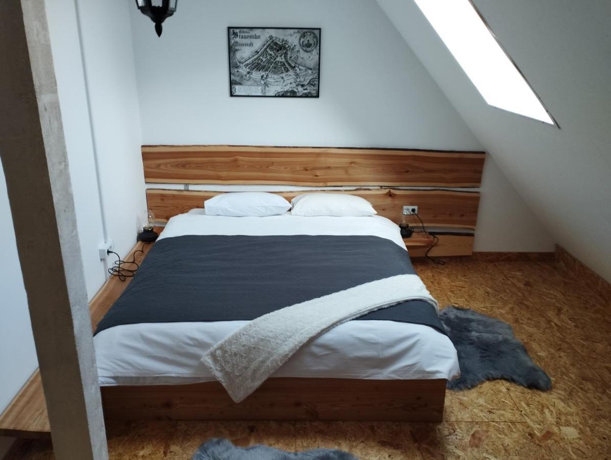 Middlehouse Hotel Brasov Ngoại thất bức ảnh