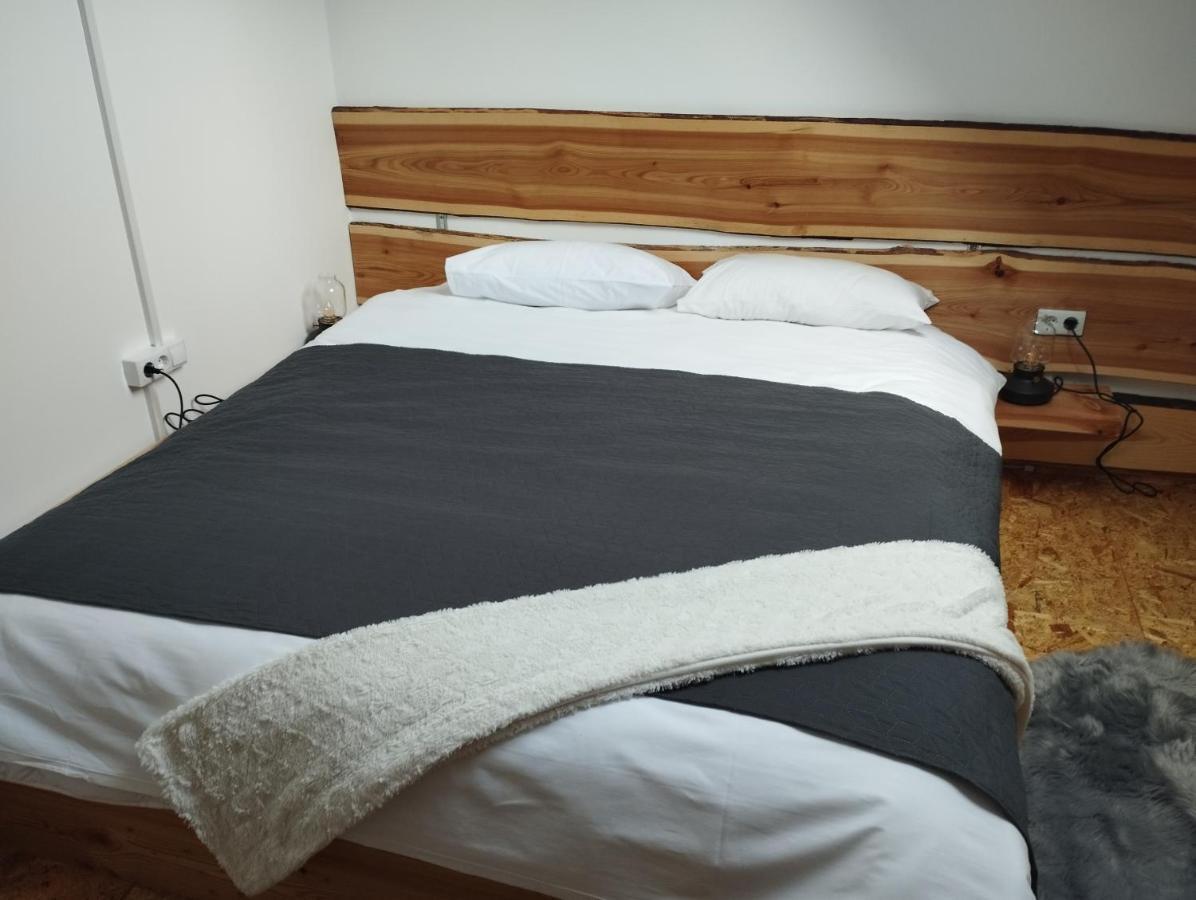 Middlehouse Hotel Brasov Ngoại thất bức ảnh